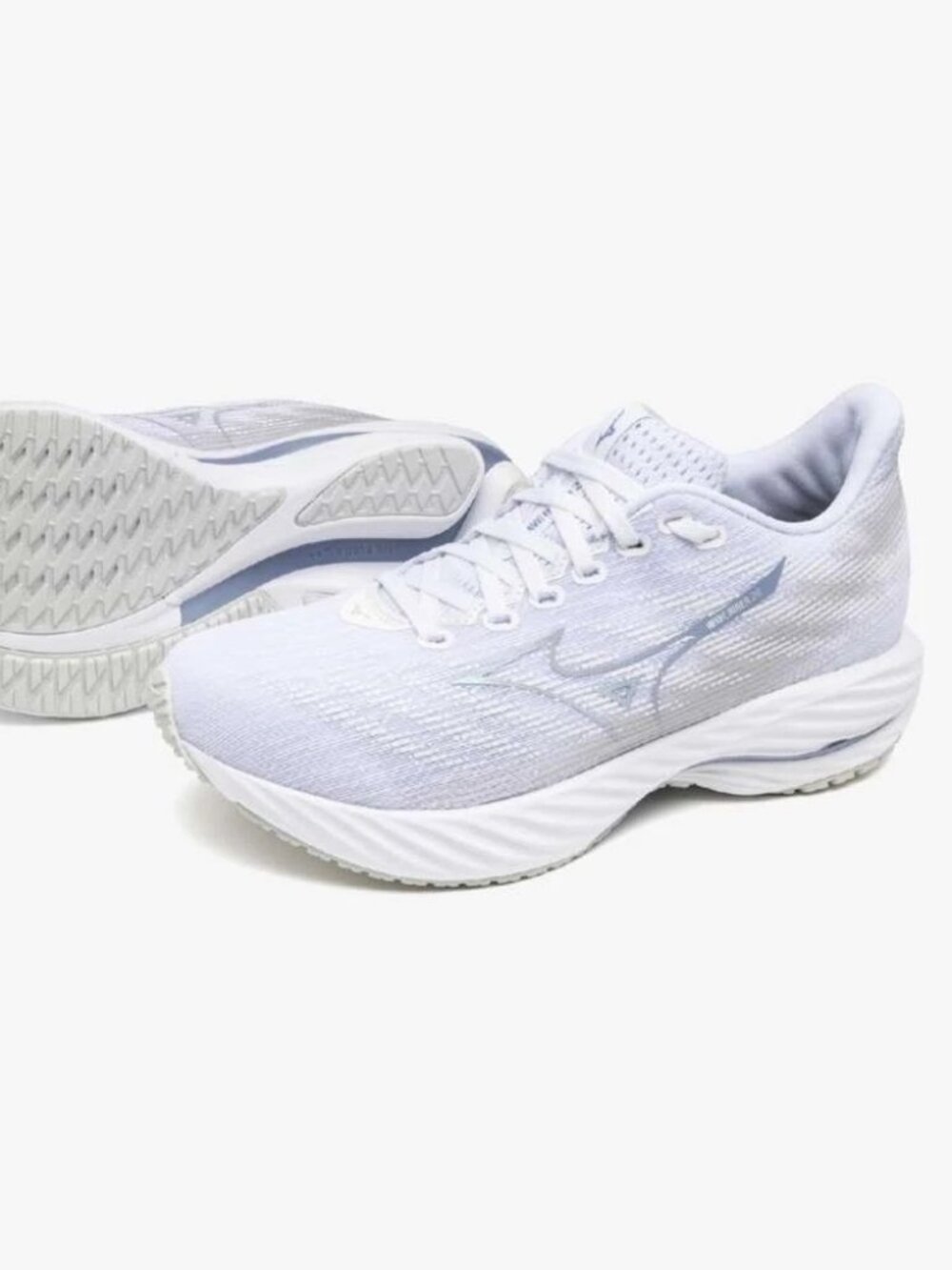 Women's Wave Rider 28 - Size 7.5